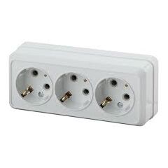 Розетка трехместная 3х2P, 16А-250В, IP20, ОУ, с/з белая Quadro INTRO (2-206-01), фото  - Метэкс