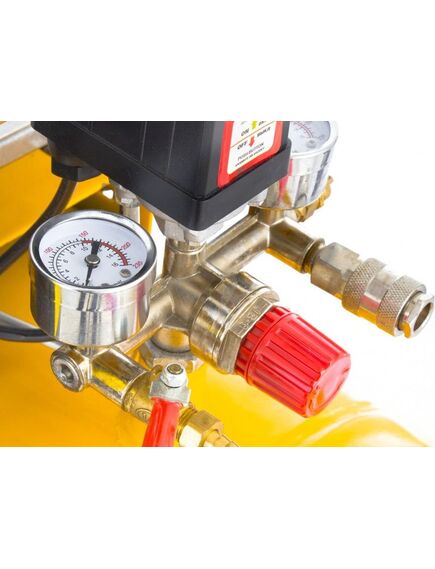 Компрессор ременной масляный (3 кВт, 504л/мин, 100л, 380В) DENZEL PC 3/100-504 (58098), фото , изображение 4 - Метэкс