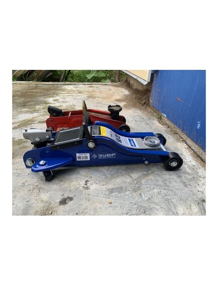 Домкрат гидравлический подкатной (2,5 т, 90-360 мм) ЗУБР 43057-2.5, фото , изображение 4 - Метэкс